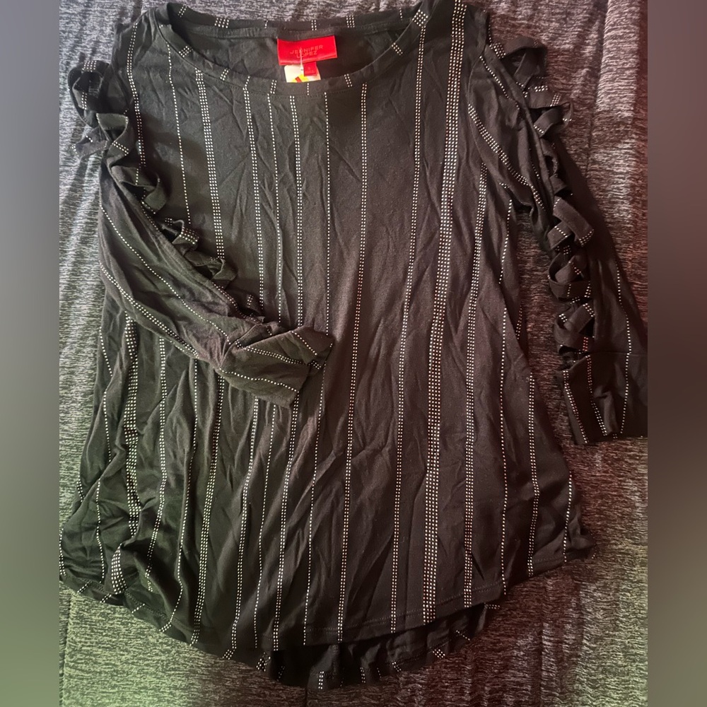 Jennifer Lopez 3/4 cut out sleeve Top